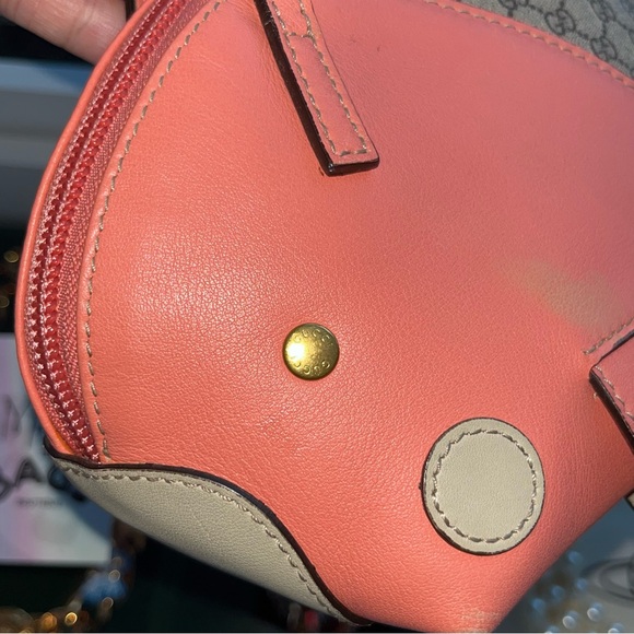 Gucci: Whale Animal Novelty Zoo Tote Bag - Picture 9 of 16